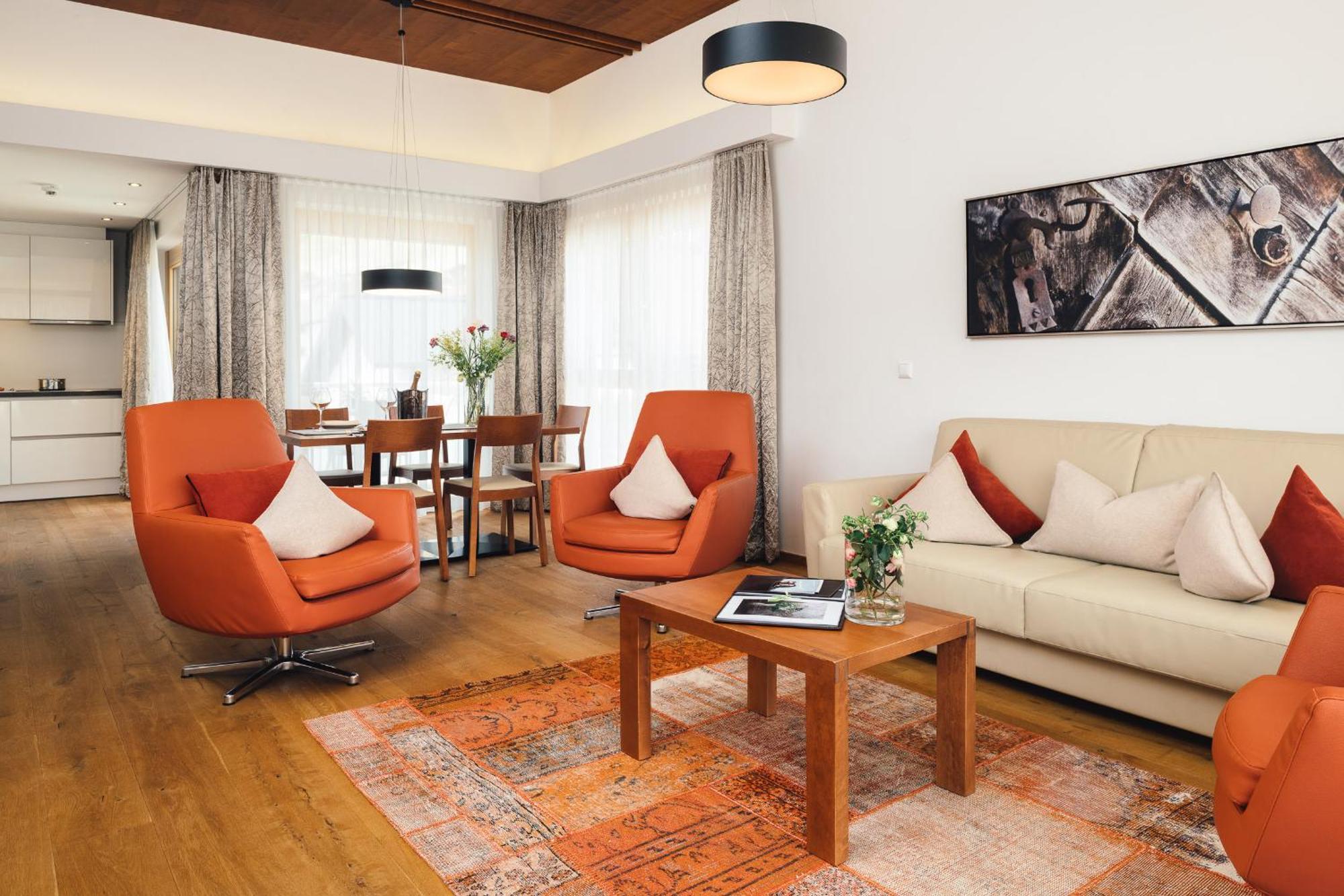 Schneeweiss Lifestyle - Apartments - Living Serfaus Room photo